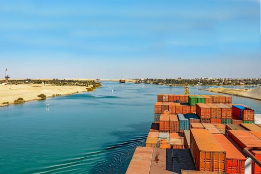 Доходи Суецького каналу досягнуть нової рекордної позначки