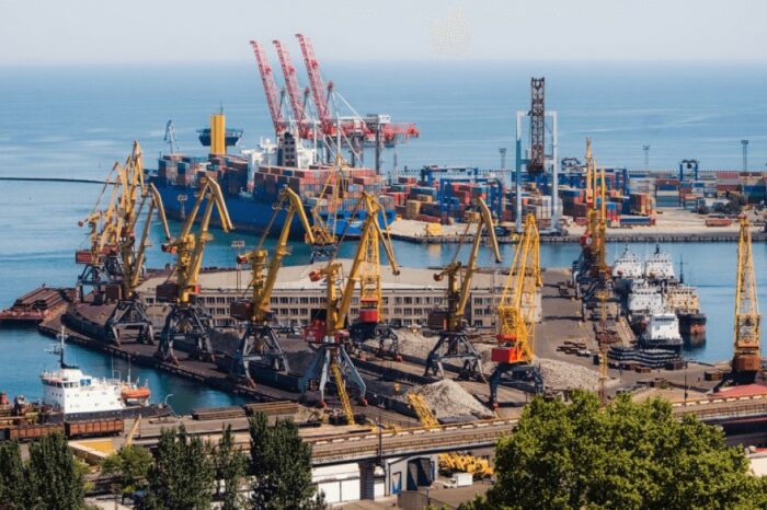 Названо умови відновлення судноплавства в українській частині Чорного моря