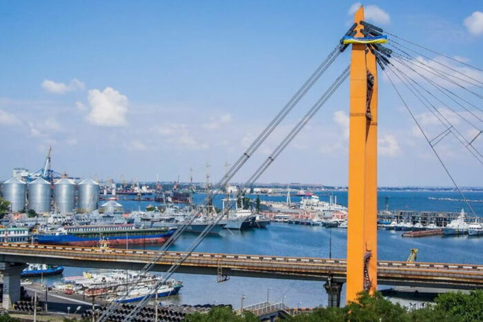 Одеська АМПУ готова заплатити понад 600 млн грн за капремонт дороги до порту
