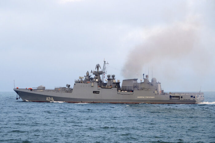 У Середземному морі вирахували 13 військових кораблів РФ