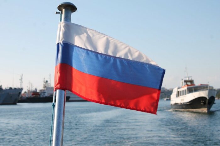 Півтори тисячі суден РФ вже зіткнулись з обмеженнями по всьому світу
