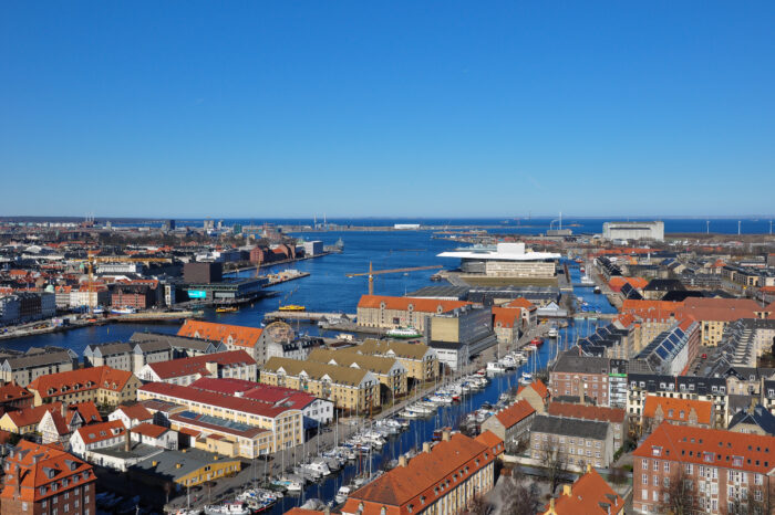 Данія запропонувала заборонити російським суднам заходити до портів ЄС