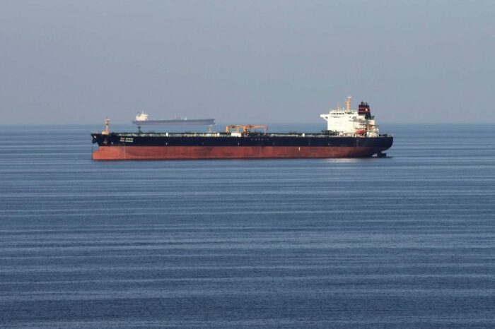 ЄС може заборонити страхування танкерів із російською нафтою