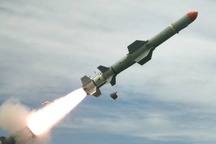 Великобританія передасть протикорабельні ракети Україні