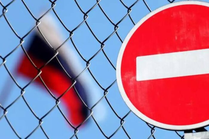 Росіянам заборонили шлюзування у портах Європи