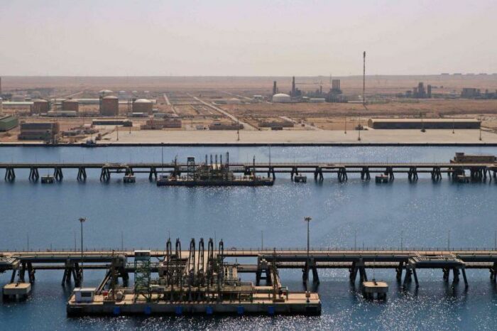 Лівія відновлює експорт нафти