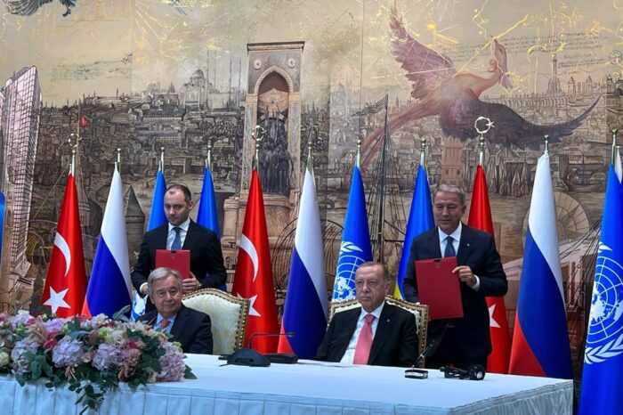 Угоду щодо зерна підписали у Стамбулі