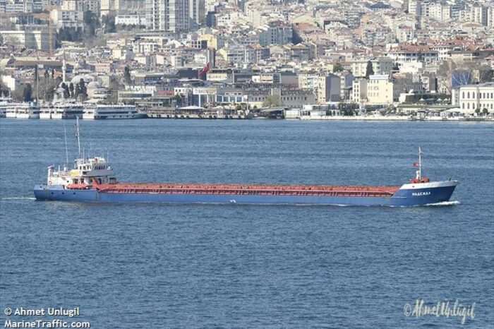 Туреччина продовжує приймати російські судна з Криму