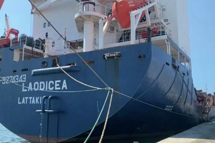 Україна пропонує Лівану купити зерно з сирійського судна