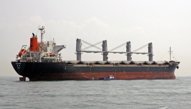 У вивезенні краденого зерна підозрюють ще двох капітанів російських суден