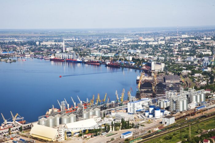 Відкриття порту Миколаєва залежить від лінії фронту