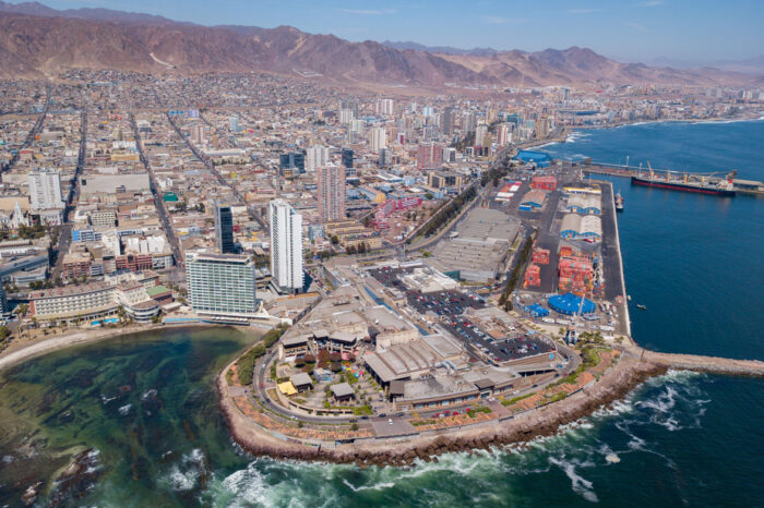 Хвиля портових страйків зачепила Чілі